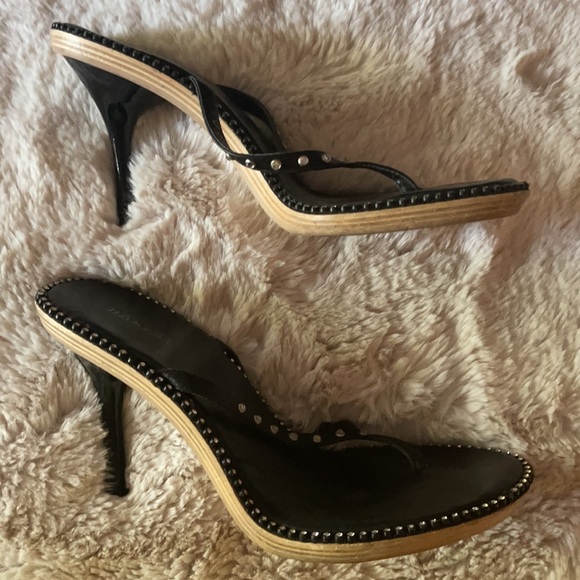 Heeled Sandals - Picture 2 of 2